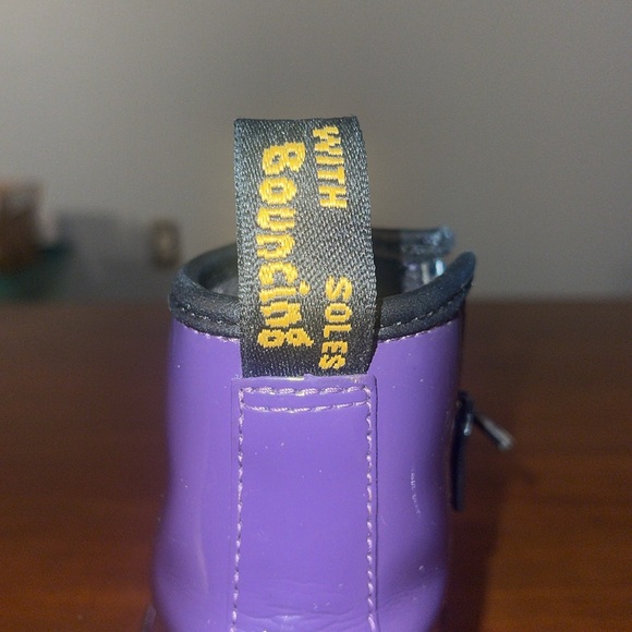 Dr. Marten Youth 1460 Purple Zip/Lace Boots. U.S. 3. - Picture 10 of 16